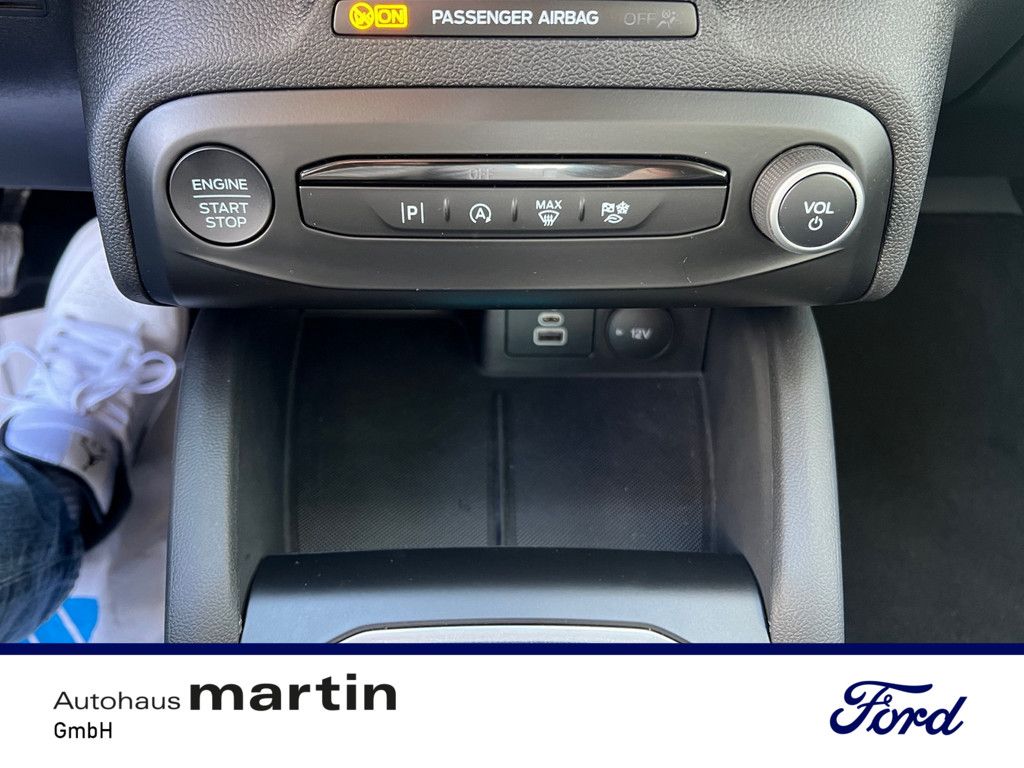 Fahrzeugabbildung Ford Focus 1.5 EcoBlue Titanium SHZ PDC NAVI LED ACC
