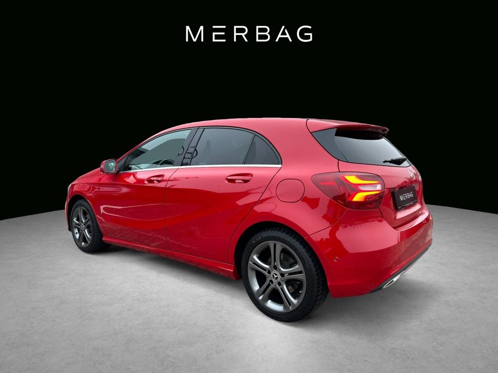 Mercedes-Benz A 180 d AUT Kam. KeyLess KlimaA LED LM Navi PDC
