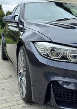 BMW M3 30 Jahre Edition;DKG;H&K;Kamera;Carb;DE;NEUW - BMW M3: E30