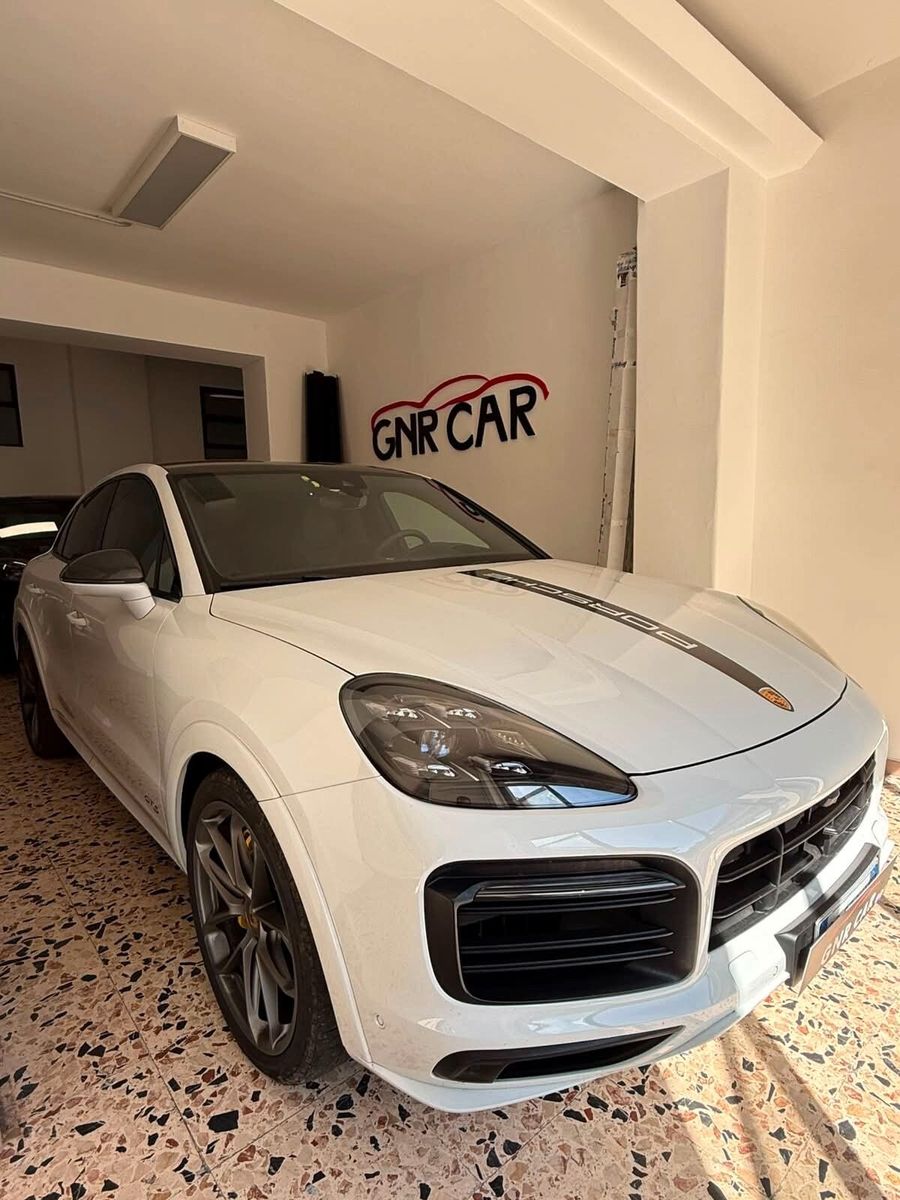 PORSCHE Porsche Cayenne 4.0 GTS