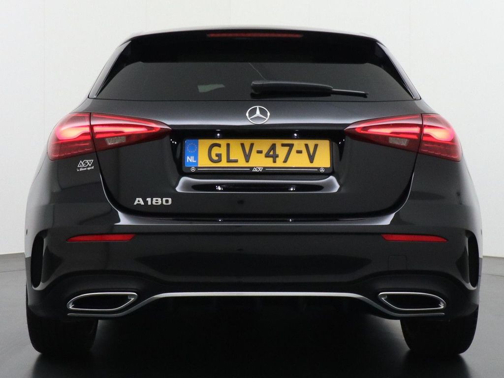 Mercedes-Benz A 180 Star Edition AMG Line | Panorama - Schiebe