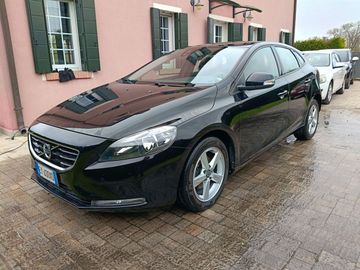 Volvo V40 - 2