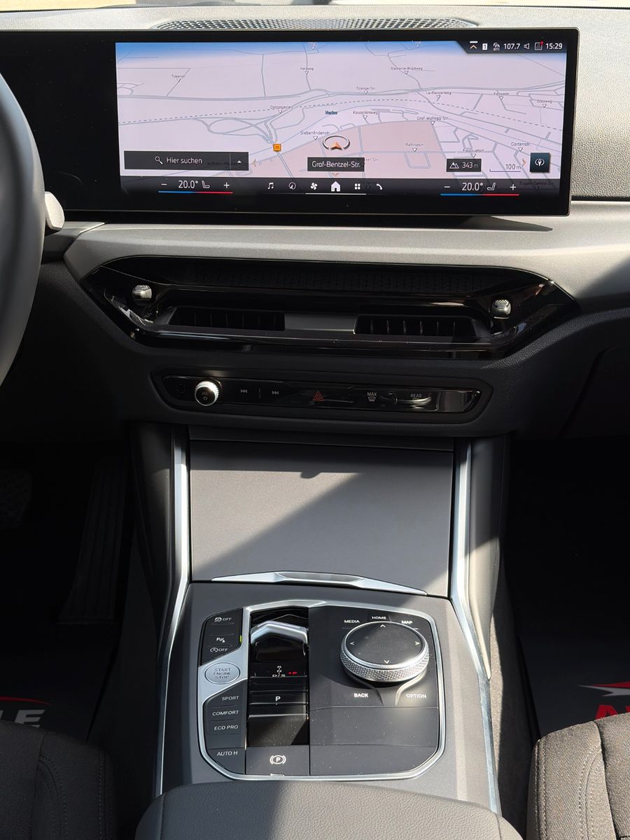 Fahrzeugabbildung BMW 318i Touring 3Z-Klima Kamera Tempomat Alarm SHZ