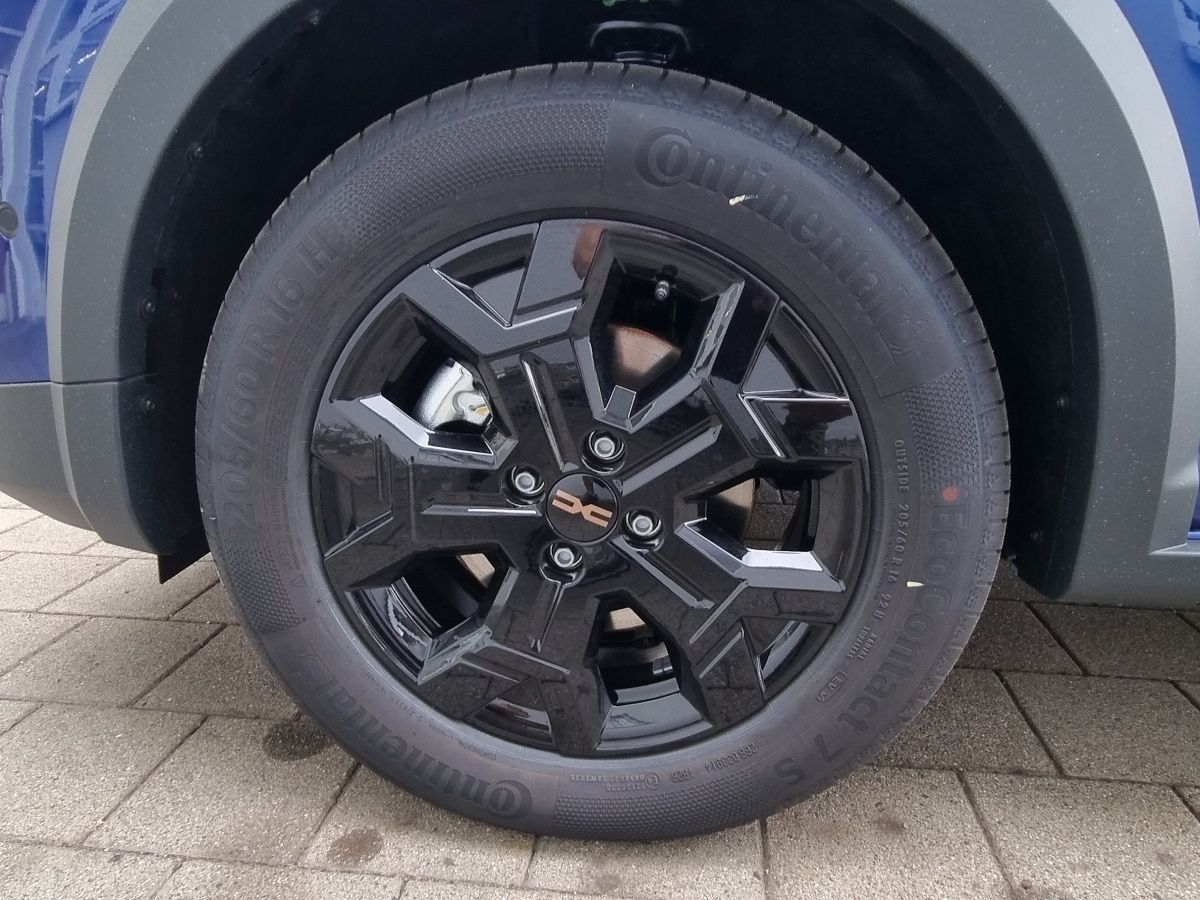 Fahrzeugabbildung Dacia Sandero Stepway Extreme Eco-G 120