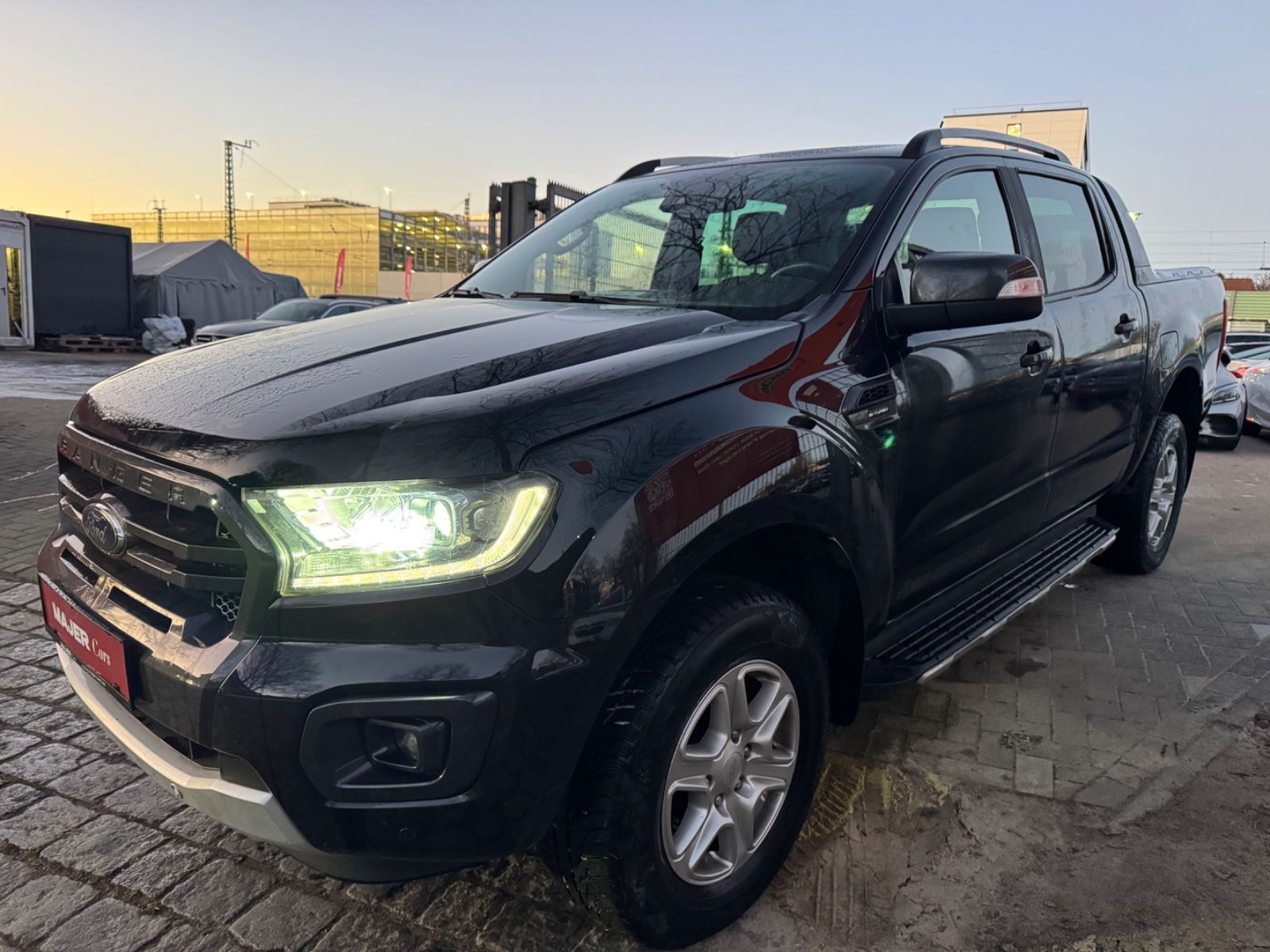 Fahrzeugabbildung Ford Ranger Wildtrak Doppelkabine 4x4*LEDER*ACC*SHZ