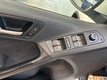 Volkswagen Tiguan Team 4Motion *2. Hand*Klima*SHZ*AHK*PDC*