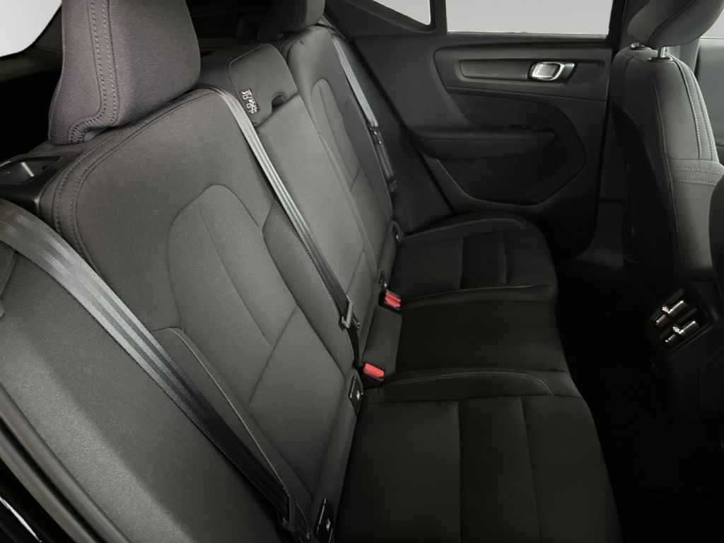 VOLVO XC40 Recharge 69 kWh Single Motor Core VOLVO XC40 Recharge 69 kWh Single Motor Core