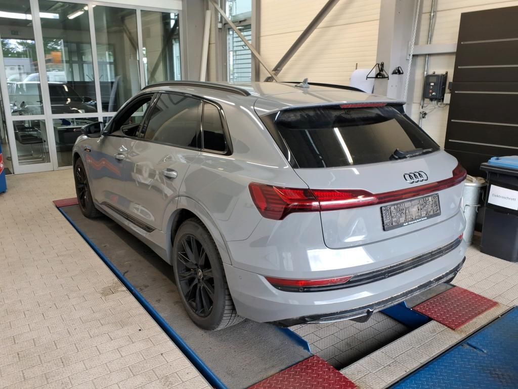 Audi e-tron 55 quattro S-Line OptikBlack HUD Panorama imagem 3