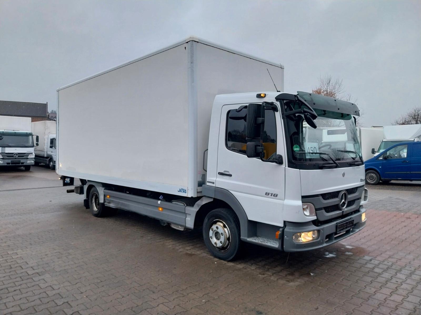 Mercedes-Benz Atego 2, 818, geschl. Kasten mit Ladebordwand