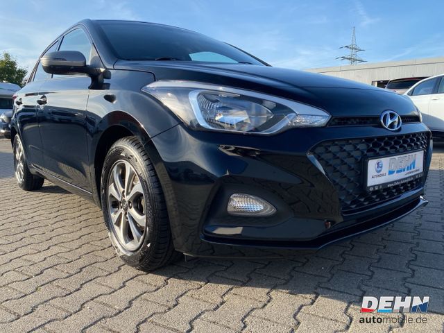 Hyundai i20 1.2. Select Bluetooh AHK Klima