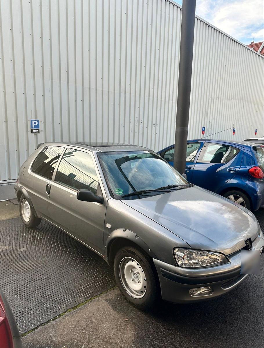 Peugeot 106
