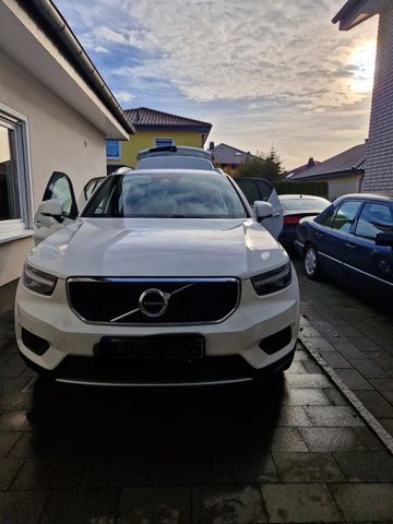 Volvo XC40 D4 AWD Momentum Geartronic Momentum