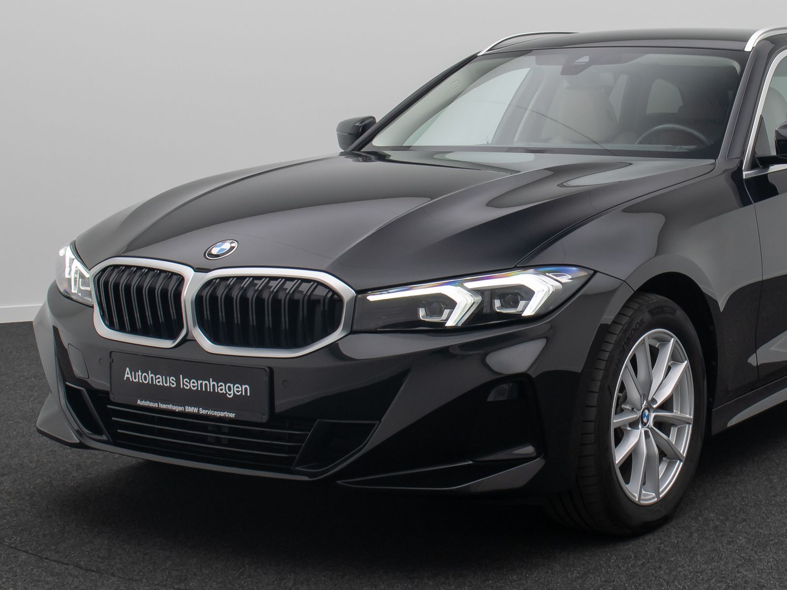 Fahrzeugabbildung BMW 318d GeschwindigReg DAB CockpitPlus Sportsitz