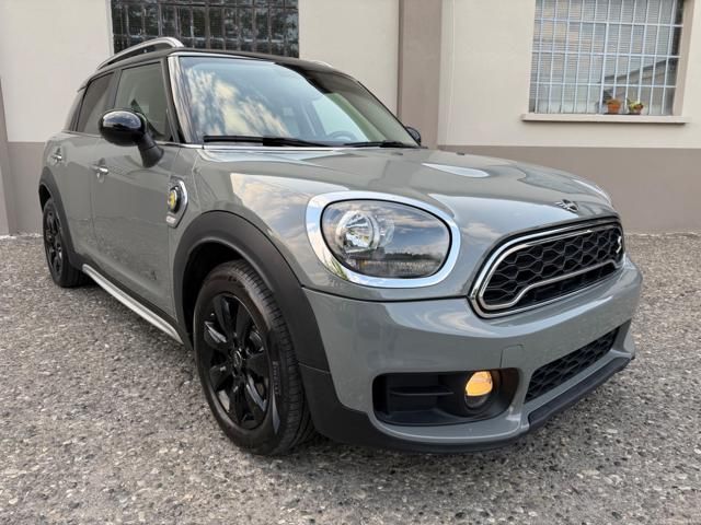 MINI Countryman 1.5 Cooper SE Business Countryma imagem 3