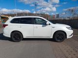 Mitsubishi Outlander 2.4 4WD*Sonderaustattung *T - scheckheftgepflegte Mitsubishi Plug-in Hybrid Outlander