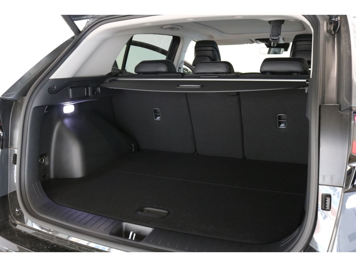 Fahrzeugabbildung Kia Sportage Spirit Hybrid  Panoramadach Park-Plus