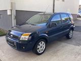 Ford Fusion 1,4 16V Ambiente Klima 1 Hand - Ford Fusion: mit Klimaanlage