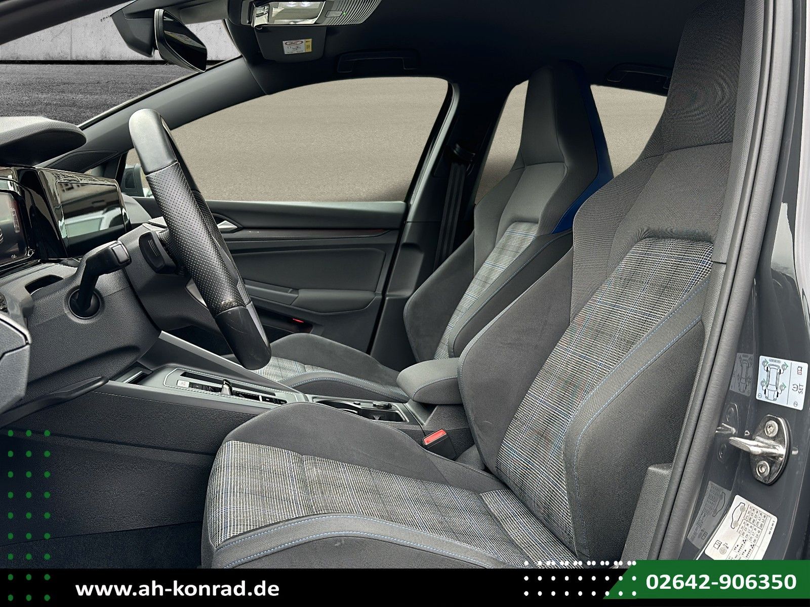Fahrzeugabbildung Volkswagen Golf VIII GTE eHybrid+Travel Assist+Parklenk