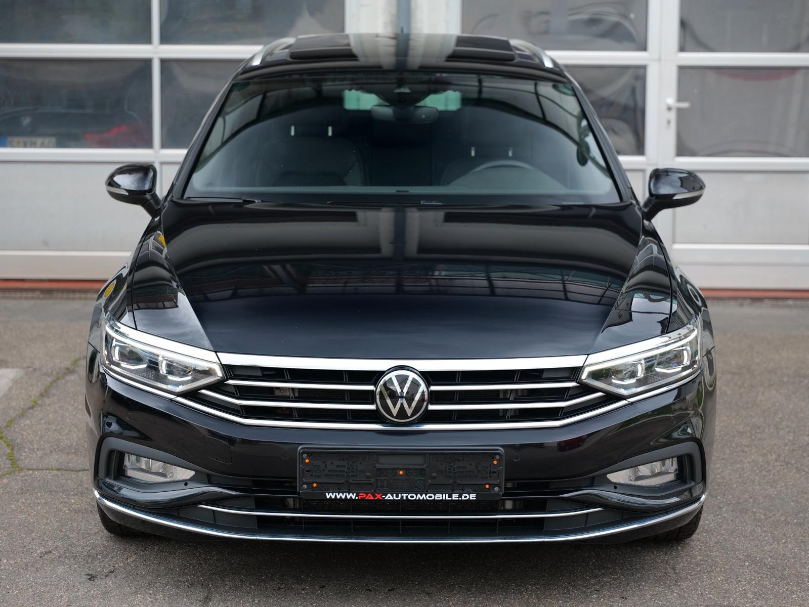 Volkswagen Passat Variant Elegance DISCOVER PRO+PANO+AHK