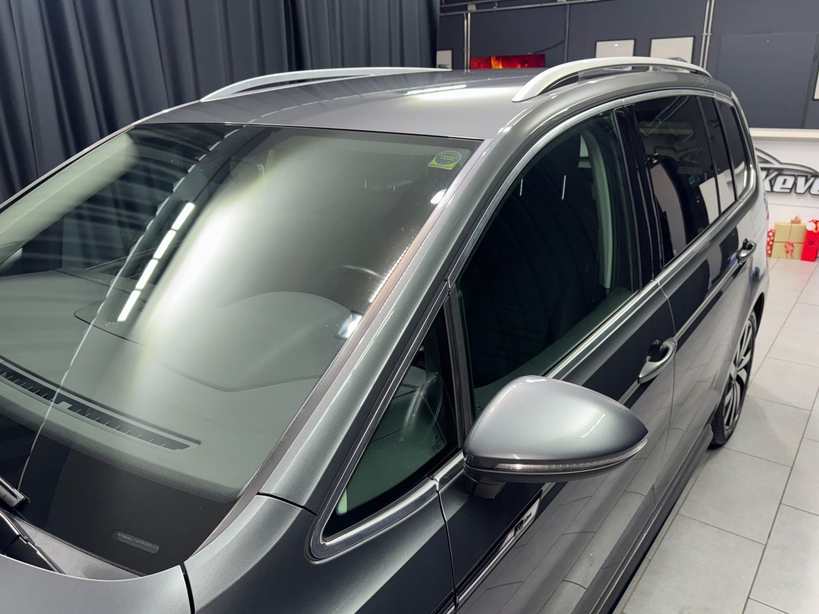 Fahrzeugabbildung Volkswagen Touran Highline|DSG|NAVI|7-SITZER|R-LINE|