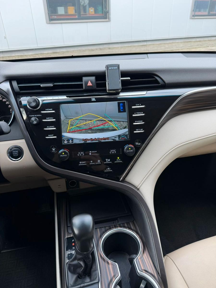 Toyota Camry Executive