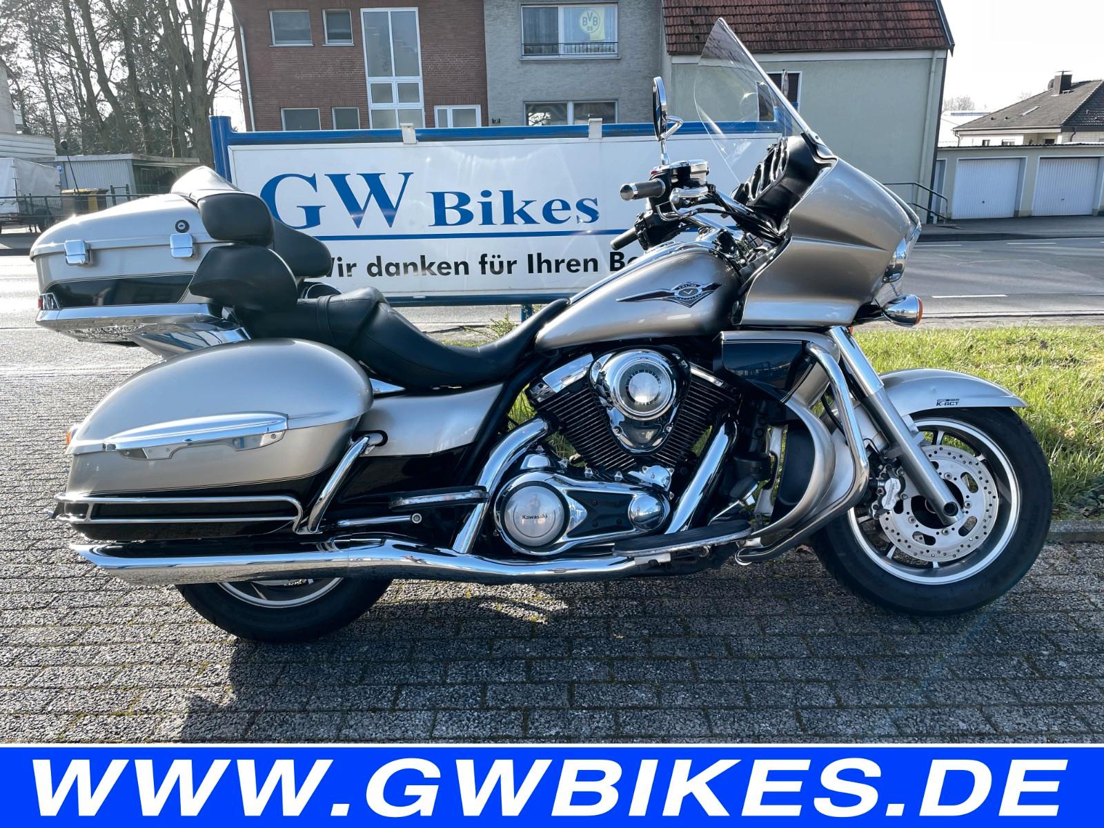 Kawasaki VN 1700 VOYAGER ABS WENIG KM