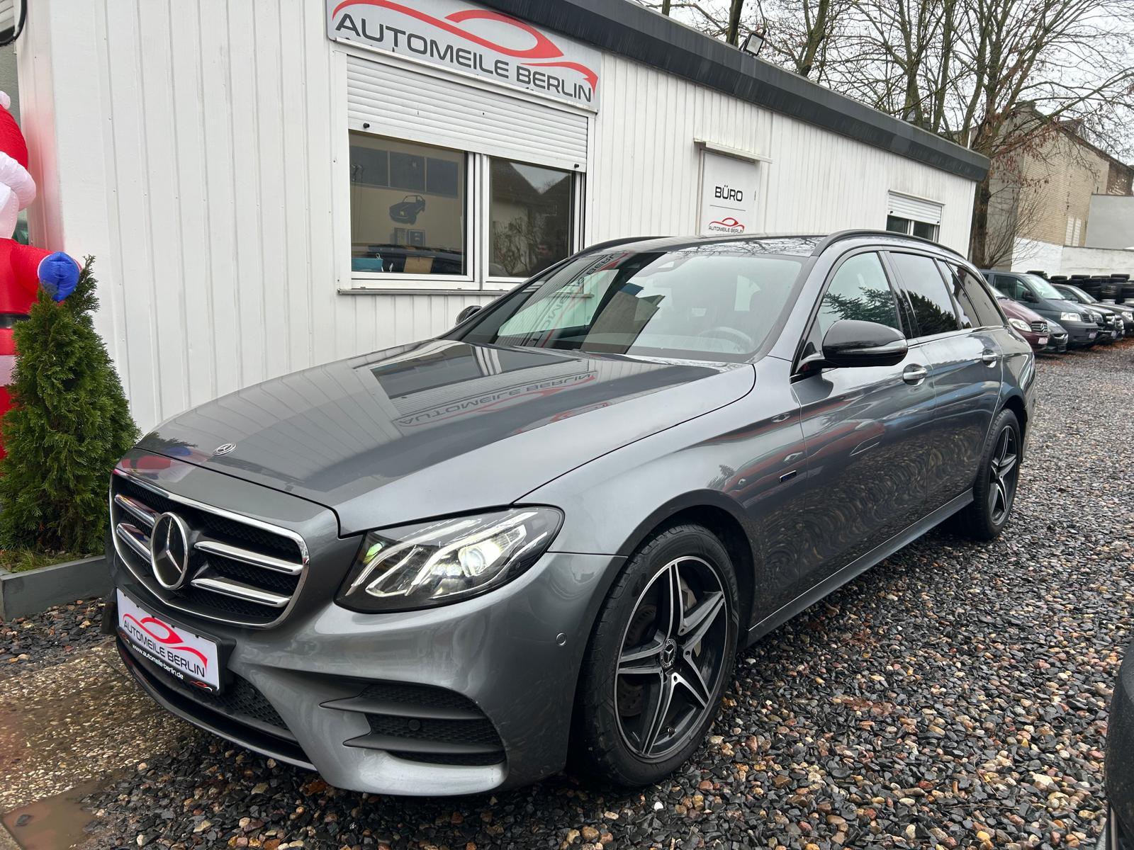 Mercedes-Benz E 300 T de 9G-Tronic "2xAMG LINE/BURMESTER"