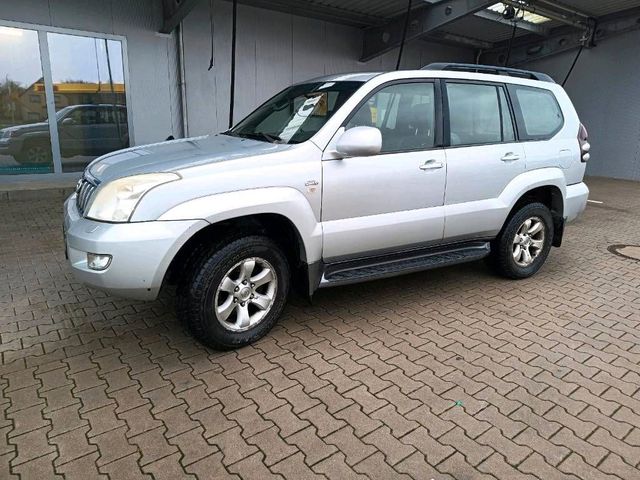 Toyota Landcruiser J12 3.0