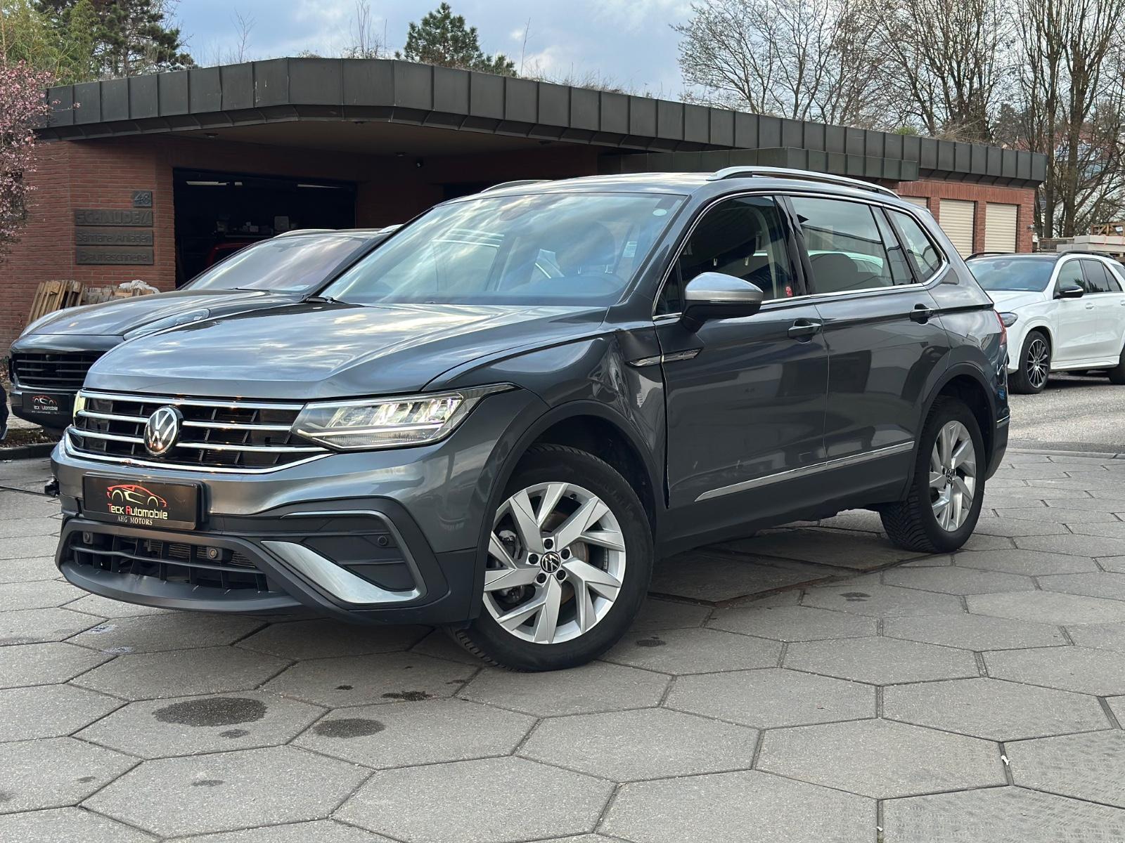 Volkswagen Tiguan Allspace Life 7Sitzer Digital Cockpit LED