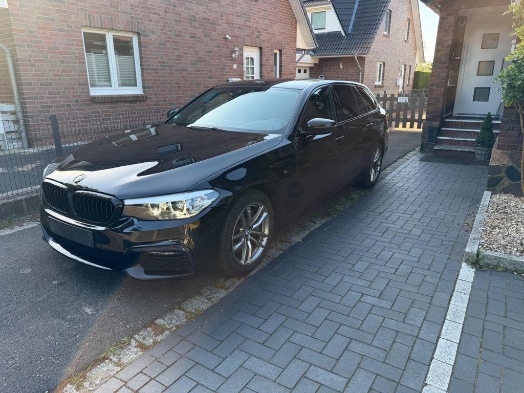 Image of BMW 530