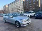 Mercedes-Benz C 180 BlueEFFICIENCY 1,6 AVANTGARDE - Mercedes-Benz C 180 mit Benzin-Antrieb: Limousine, Automatik, 1.6