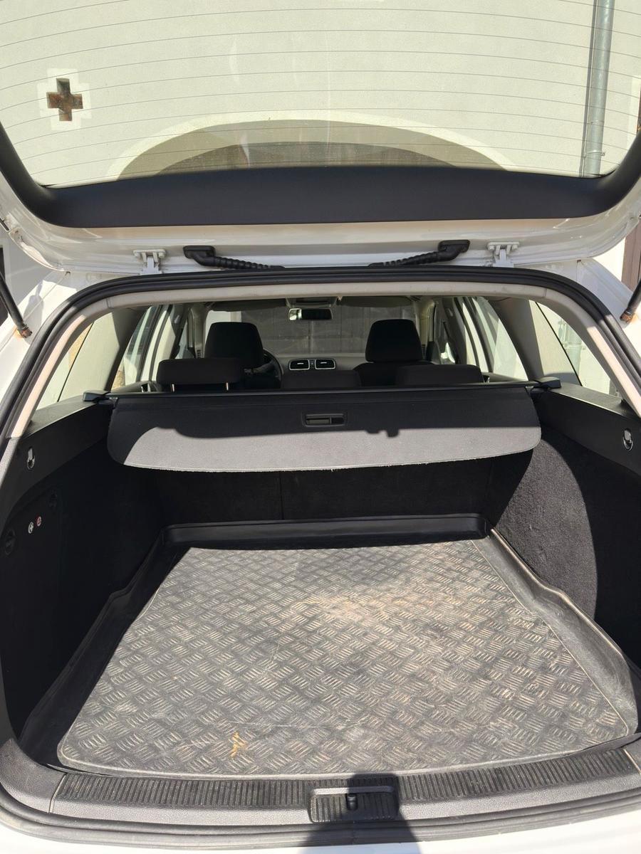 Volkswagen Golf 2011 — photo 14