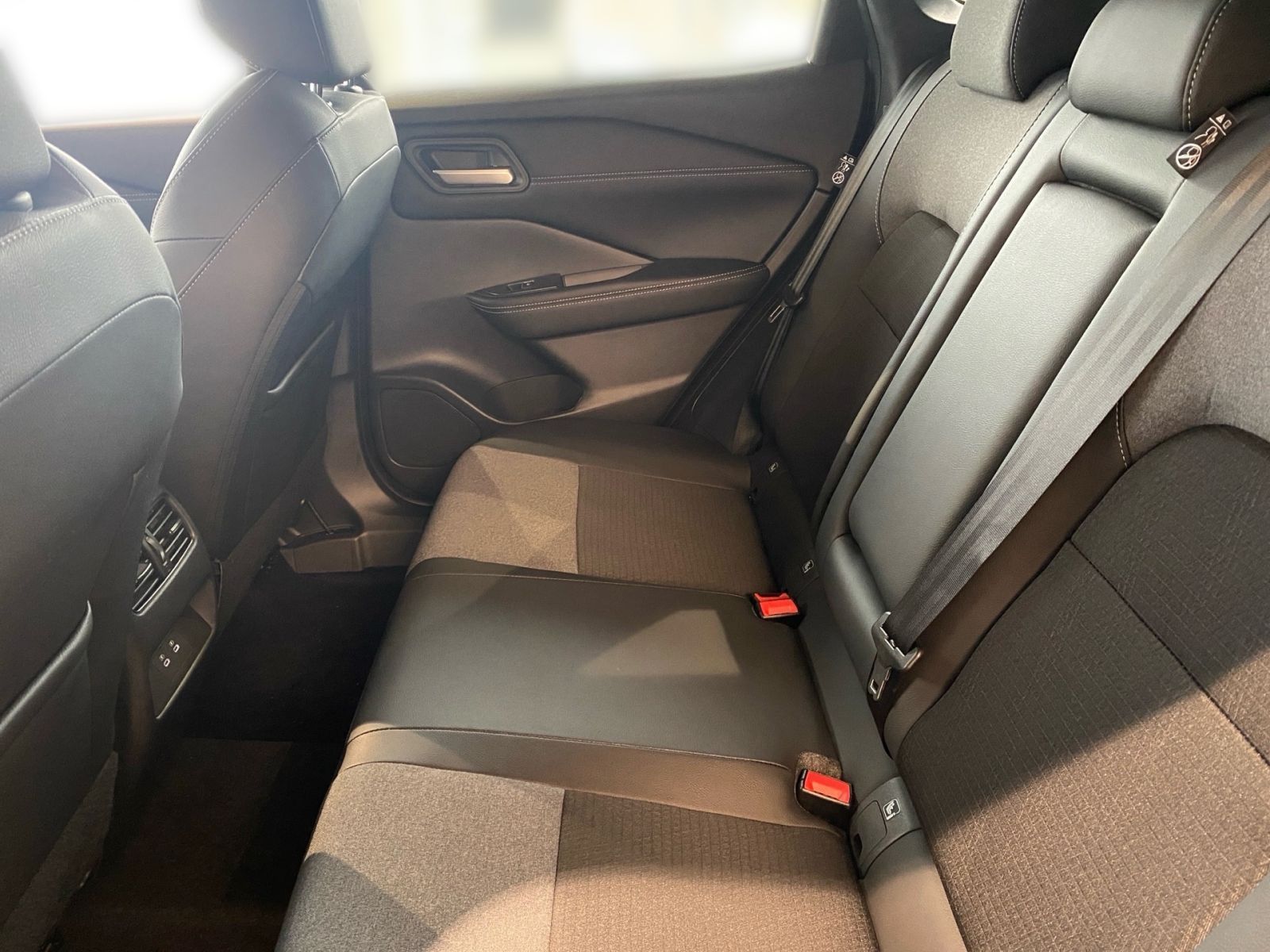 Fahrzeugabbildung Nissan Qashqai 1.3 DIG-T Xtronic MHEV N-Connecta *360'K