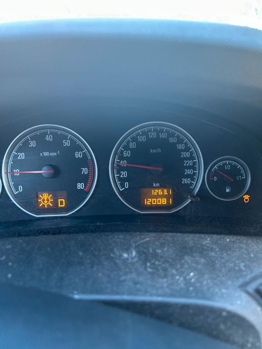 Opel Vectra 2004 — photo 8