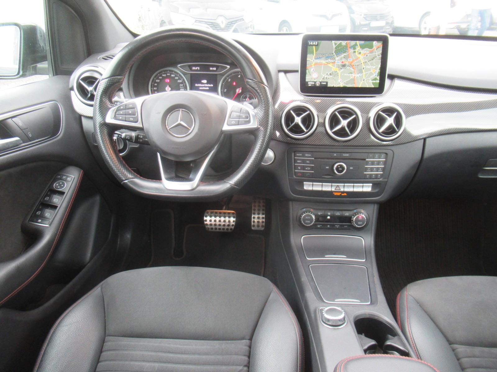 Mercedes-Benz B 200 CDI / d AMG- AMG-NAVI-PANO-LEDER-LED-SHZ-2
