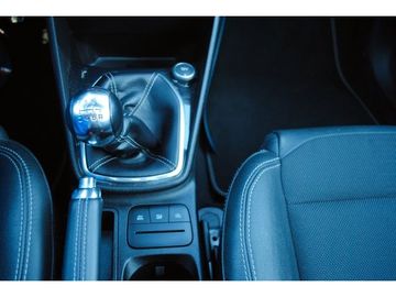 Fahrzeugabbildung Ford Fiesta 1,0 ST-Line+SPORTFAHWERK+PANORAMADACH+LED
