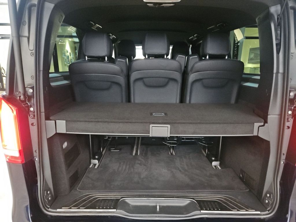 Fahrzeugabbildung Mercedes-Benz V 300 ED lang 4x4 7 Sitze AMG 2,5tAHK Sound STHZ