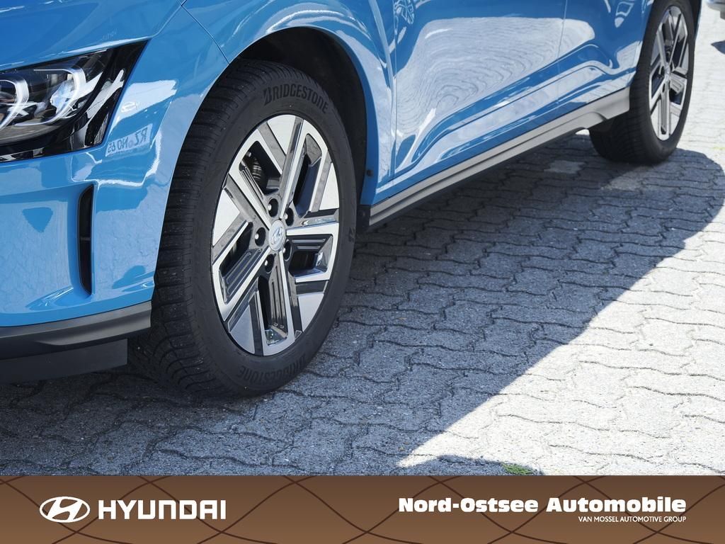 Fahrzeugabbildung Hyundai KONA TREND ELEKTRO 2WD KAMERA PDC ACC KLIMA SHZ