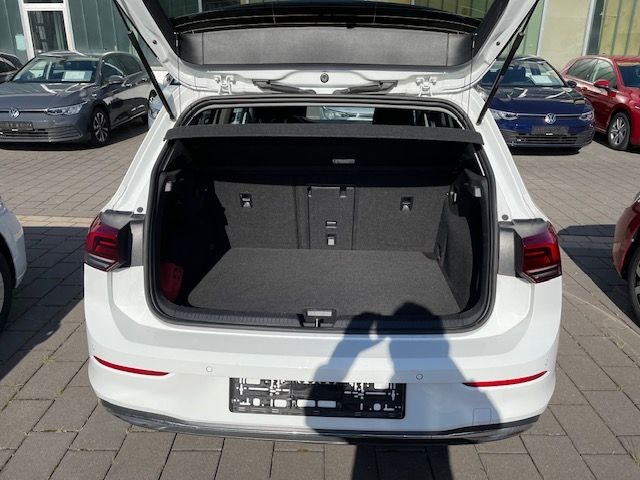 Golf VIII 2.0 TDI DSG ACTIVE NAVI LED Keyless AC