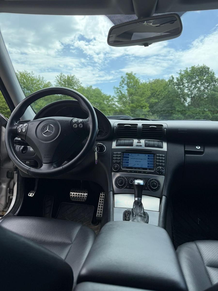 Mercedes-Benz C280 2006 — photo 10
