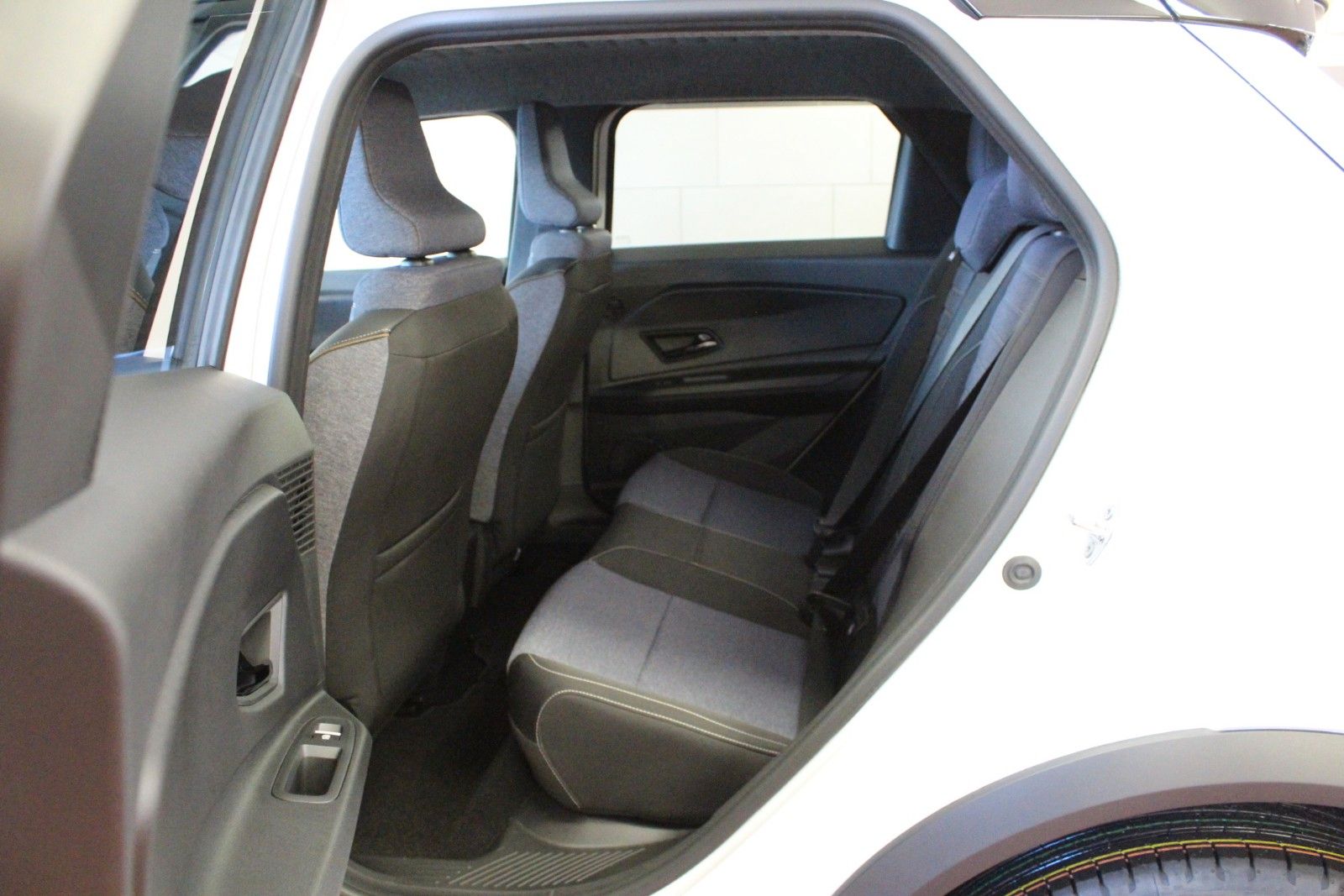 Fahrzeugabbildung Renault R 5 150 Comfort Range Techno  *Vollausstattung*