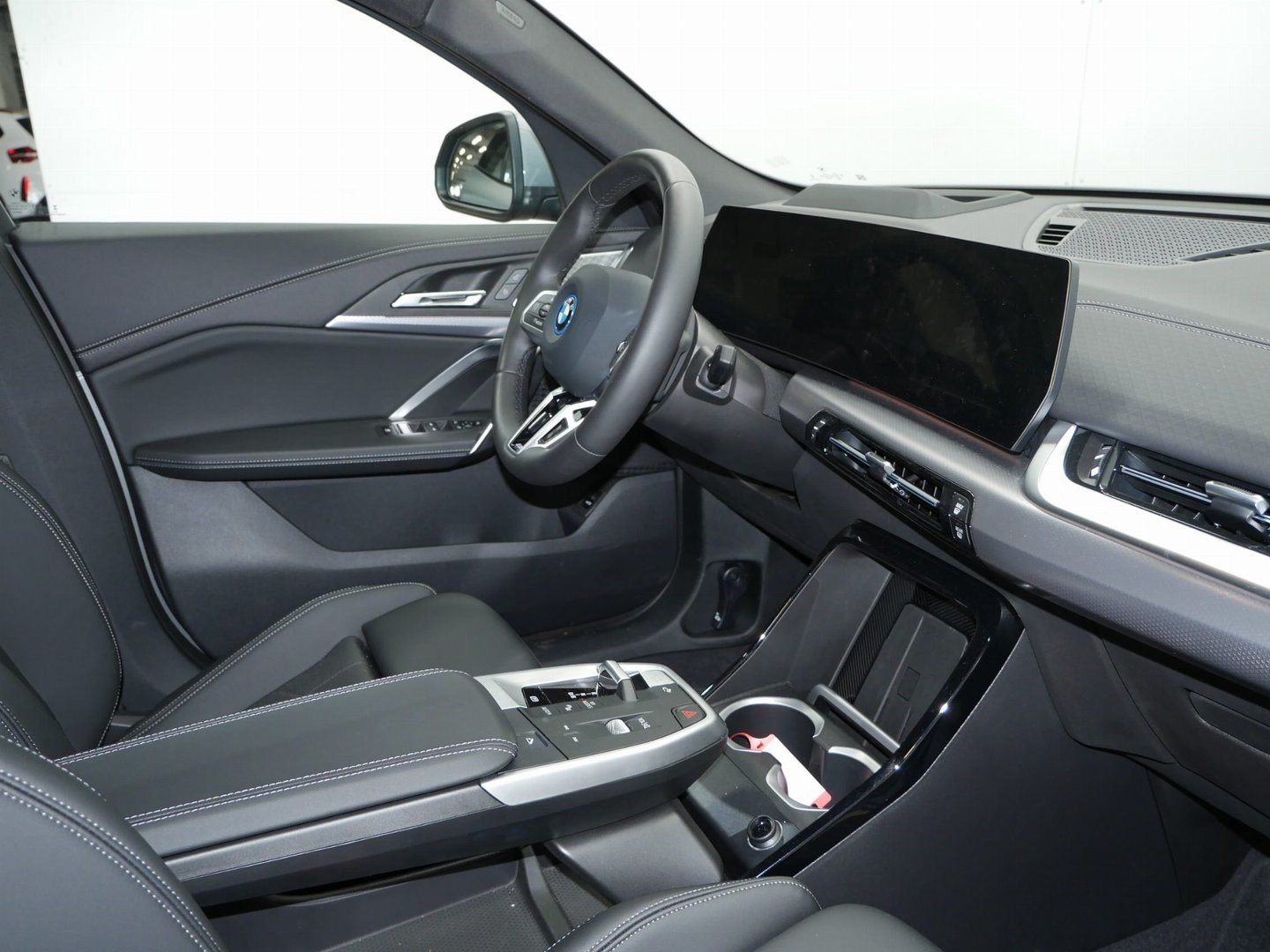 BMW iX2 xDrive30 Aktivsitz M Sportpaket AC-Laden foto 5