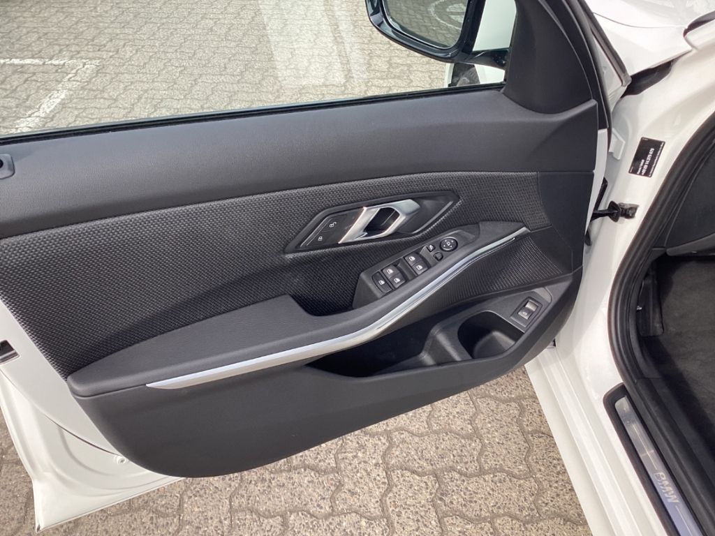 BMW 318 - Bild 4