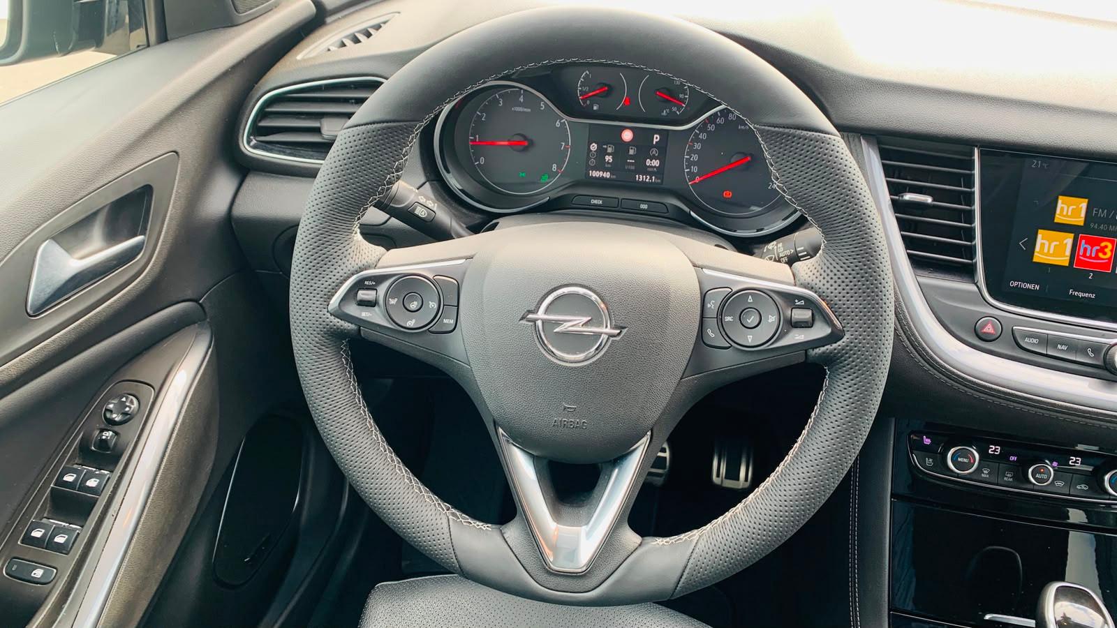 Opel Grandland Leder Navi AHK Sitzbelüft. LED