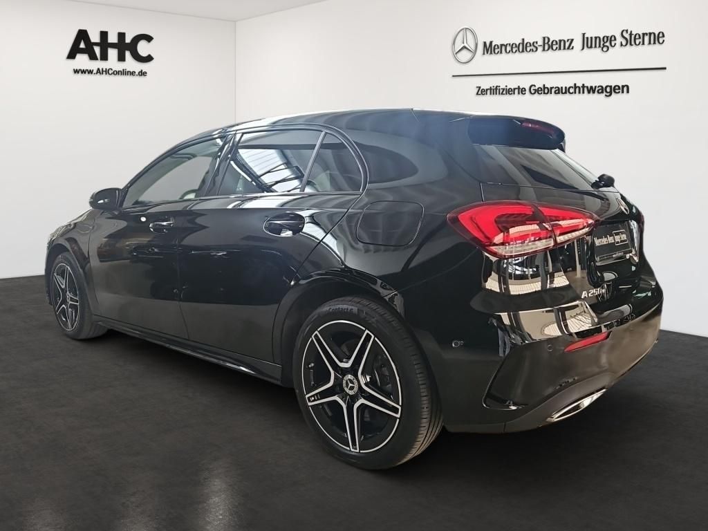 Fahrzeugabbildung Mercedes-Benz A 250 e AMG Night ACC Navi LED SHZ Sport KAM DAB