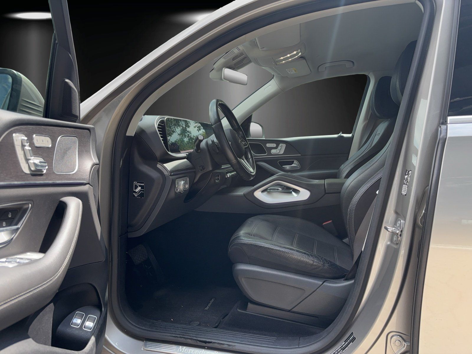 Fahrzeugabbildung Mercedes-Benz GLE350d AMG Masage DISTR KeyGo AIRMATIC Memo AHK