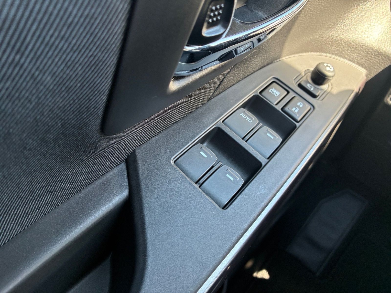 Fahrzeugabbildung Suzuki S-Cross 1.4 Boosterjet Comfort KlimaA,LED,Navi