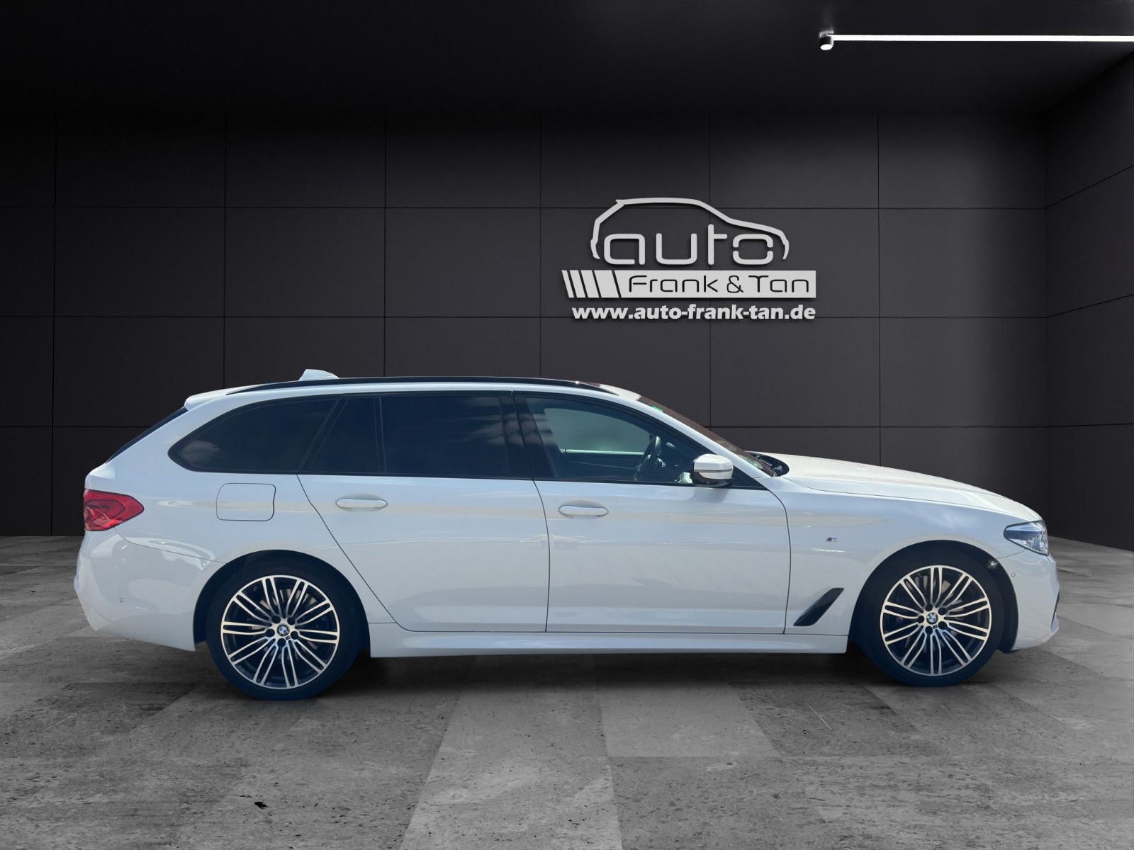 Fahrzeugabbildung BMW 540 d Touring xDrive MSport/2.Hand/Pano/H&K/
