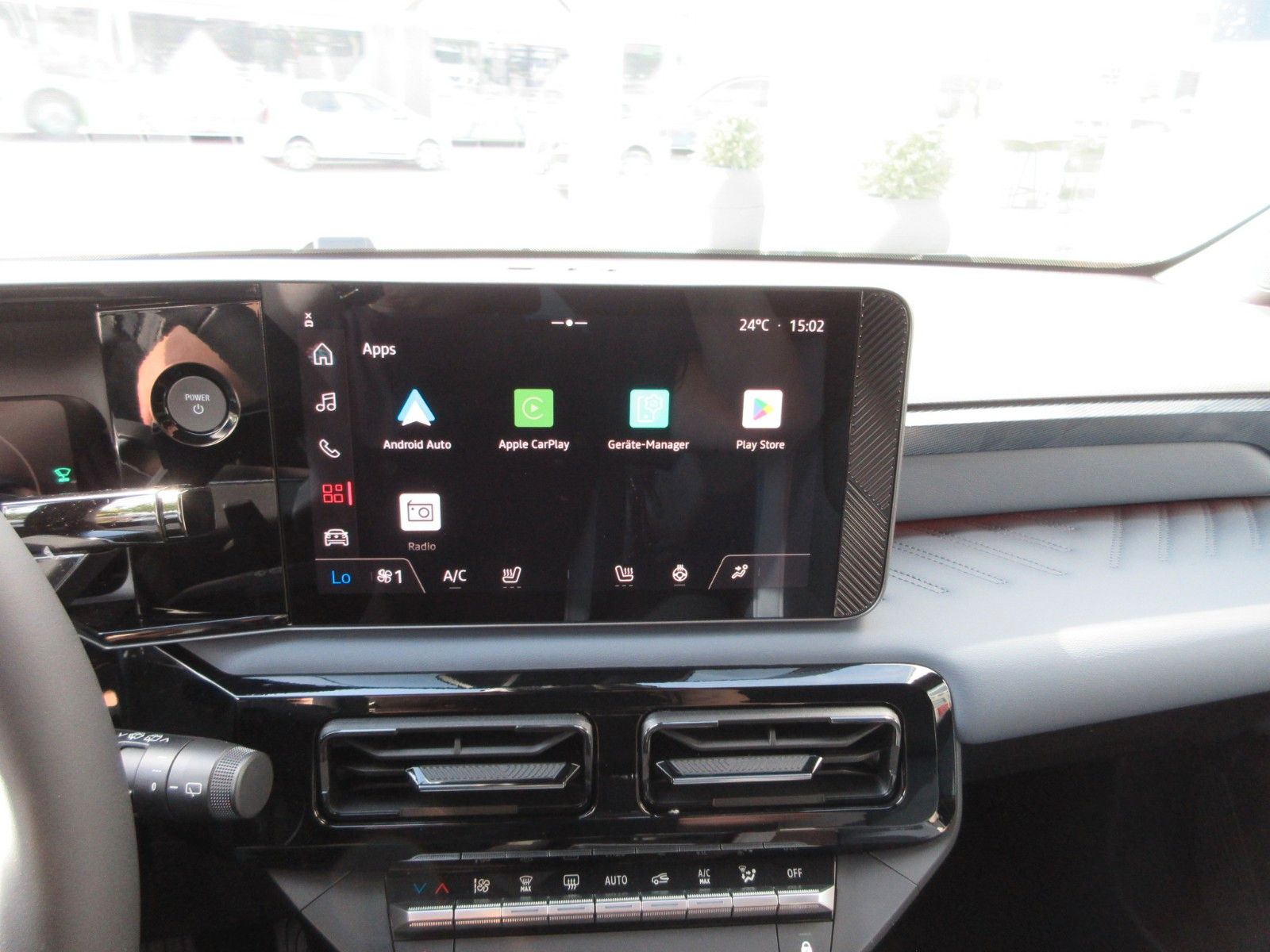 Fahrzeugabbildung Nissan Micra Evolve 52kWh 150PS AT Automatik