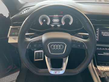 Audi Q8 - 10